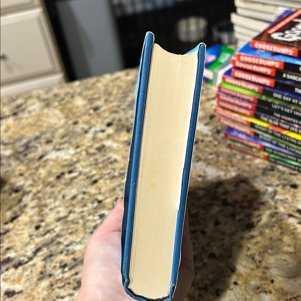 Wonder by RJ Palacio - Picture 6 of 7